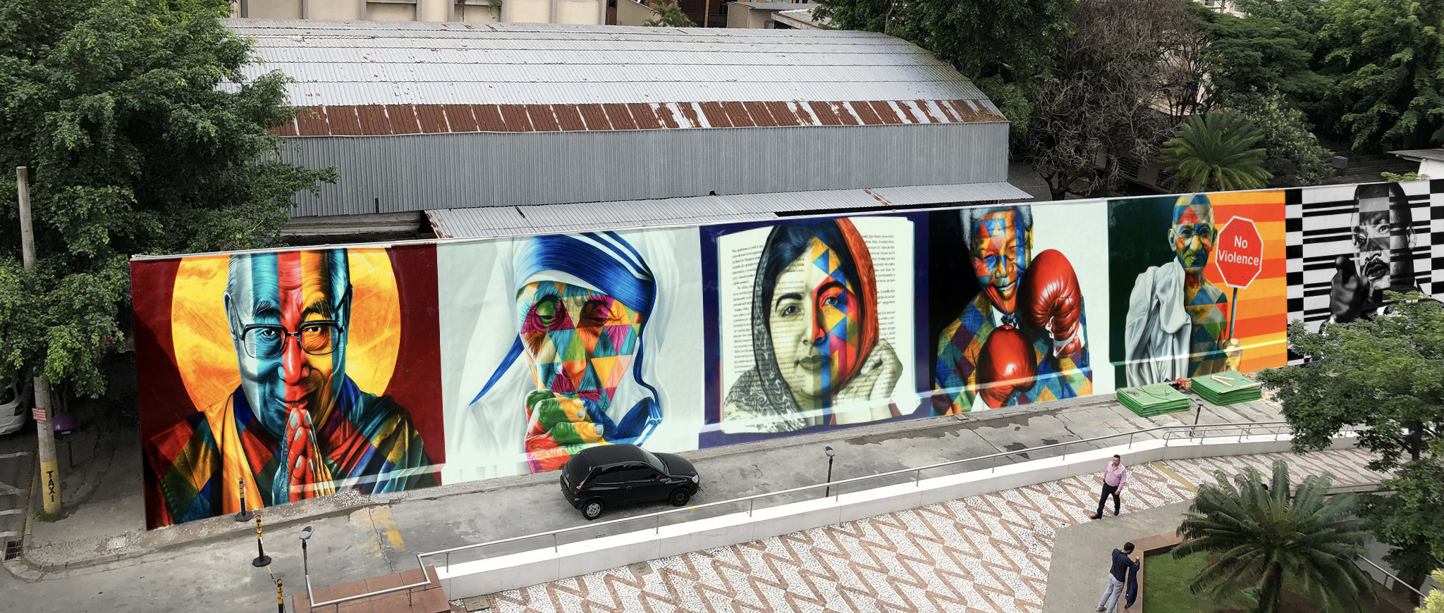 Painel Mão de Deus – Eduardo Kobra